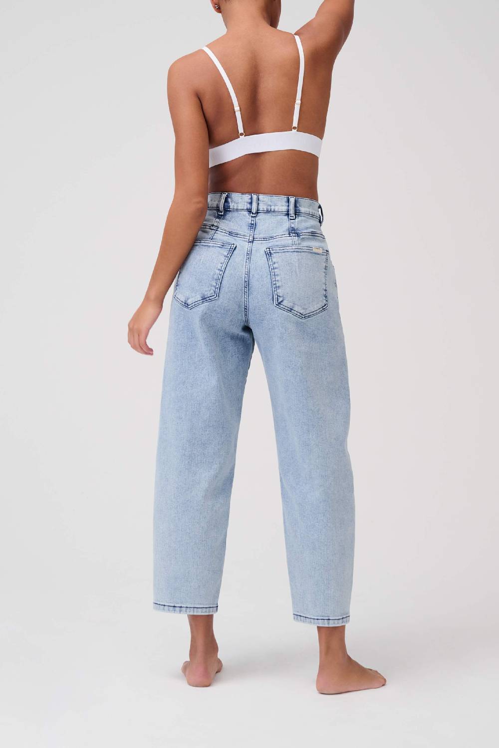 Item M6 Relaxed Denim High Rise Pants Vatertagsangebot