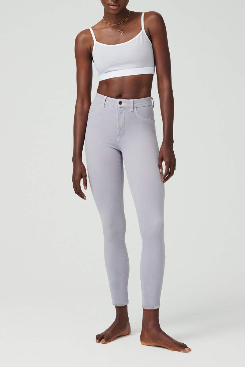 Item M6 Denim High Rise Pants Letzte 3 Tage