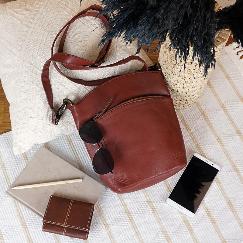 Leconi kleine Umhängetasche Schultertasche Freizeittasche Leder rotbraun LE3049 Black Friday Preise