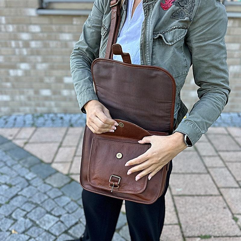 Leconi Umhängetasche Schultertasche Freizeittasche Büffelleder braun LE3085 Speichern exportieren