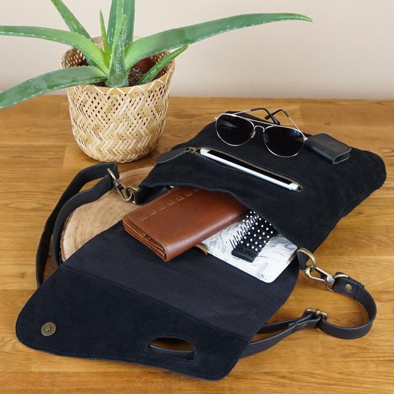 Leconi Umhängetasche Schultertasche Veloursleder schwarz LE3027 50% Rabatt für begrenzte Zeit