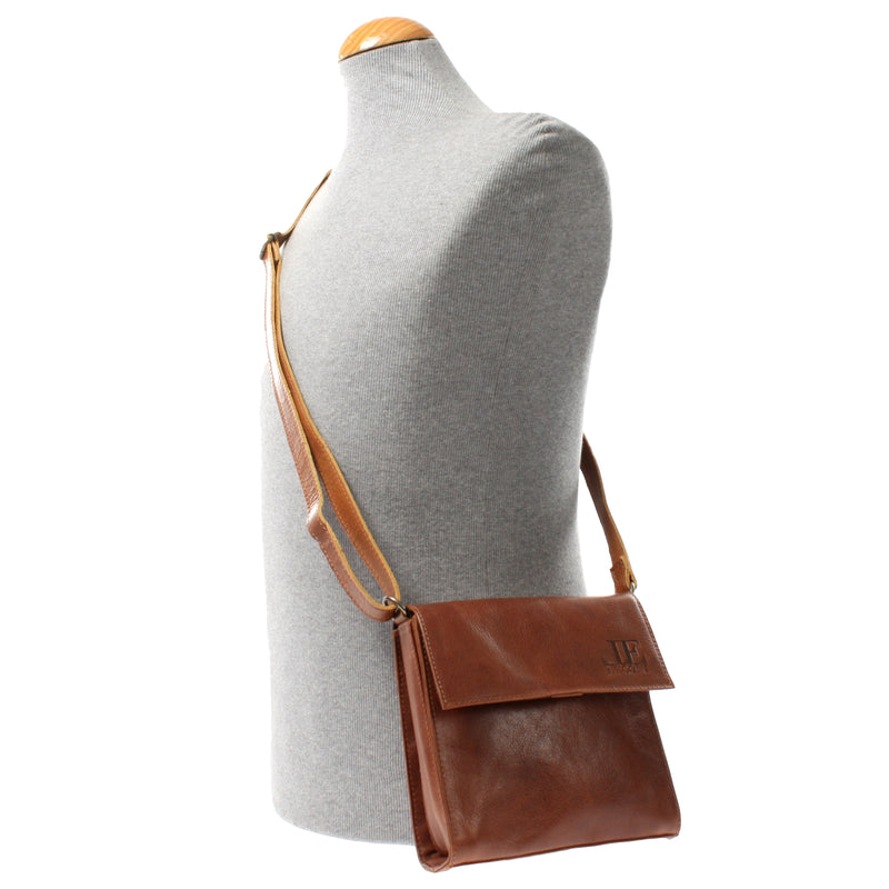 Leconi kleine Schultertasche Umhängetasche Damentasche Leder braun LE3082 2025