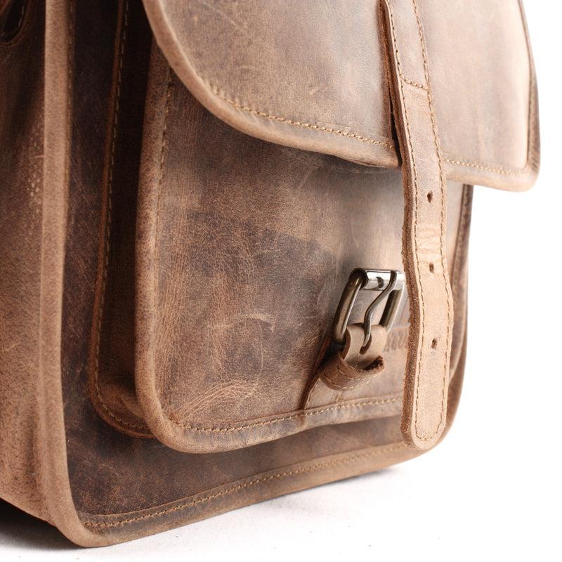 Leconi Umhängetasche Schultertasche Freizeittasche Büffelleder vintage braun LE3062 Online