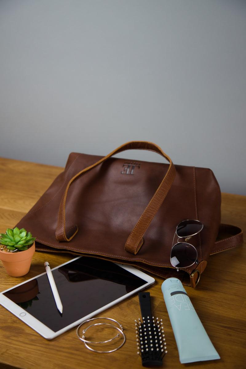 Leconi Schultertasche Damentasche DIN A4 Leder braun LE0071 Cyber Monday