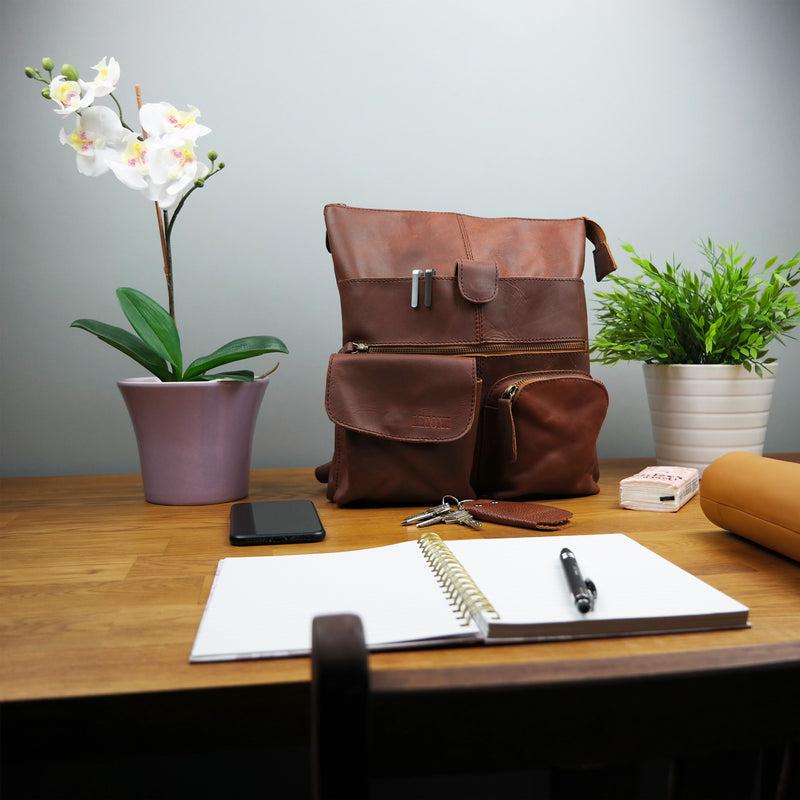 Leconi Umhängetasche Schultertasche Damen Herren Used Look Leder braun LE3011 VIP-Rabatte
