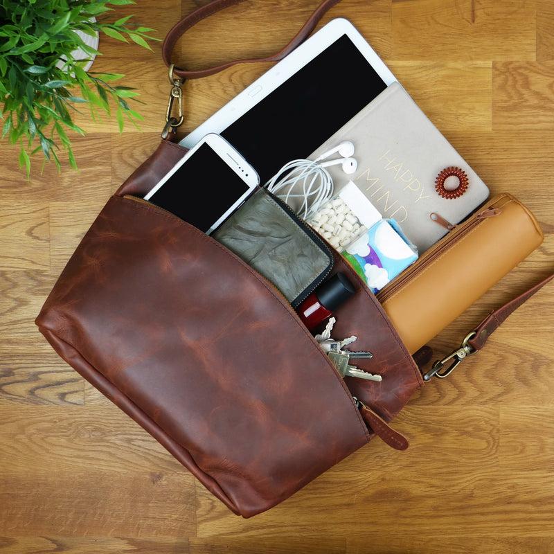 Leconi Umhängetasche Schultertasche Freizeittasche Leder braun LE3050 50% Rabatt mit kostenlosem Versand