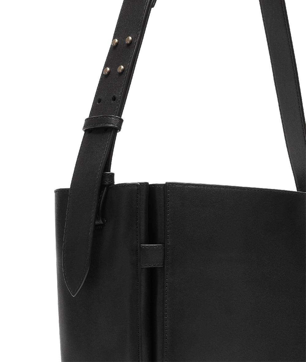 Liebeskind Berlin Hilla Hobo M im Angebot
