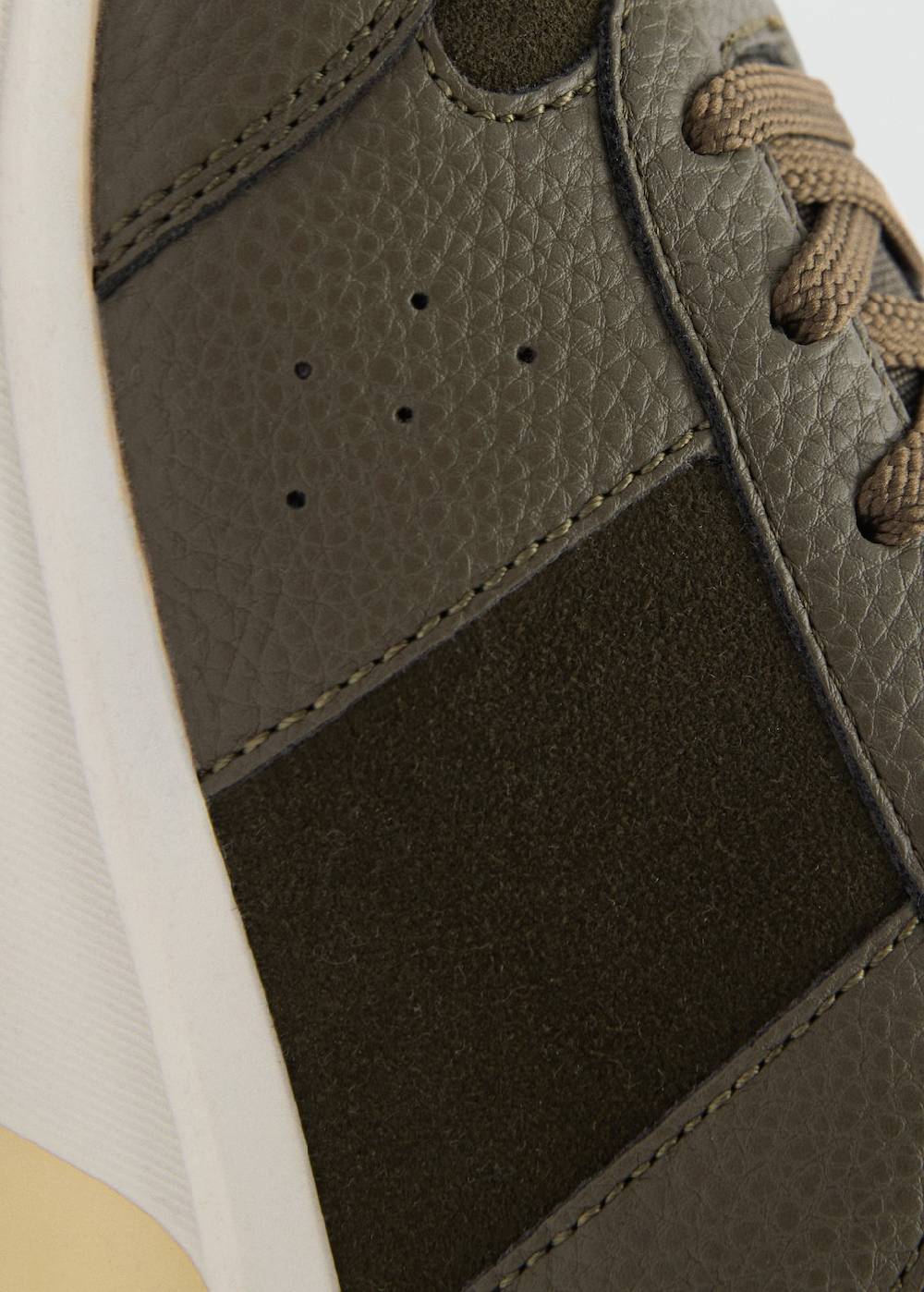 Mango Sneakers mit kontrastierenden Lederdetails Blitzangebot