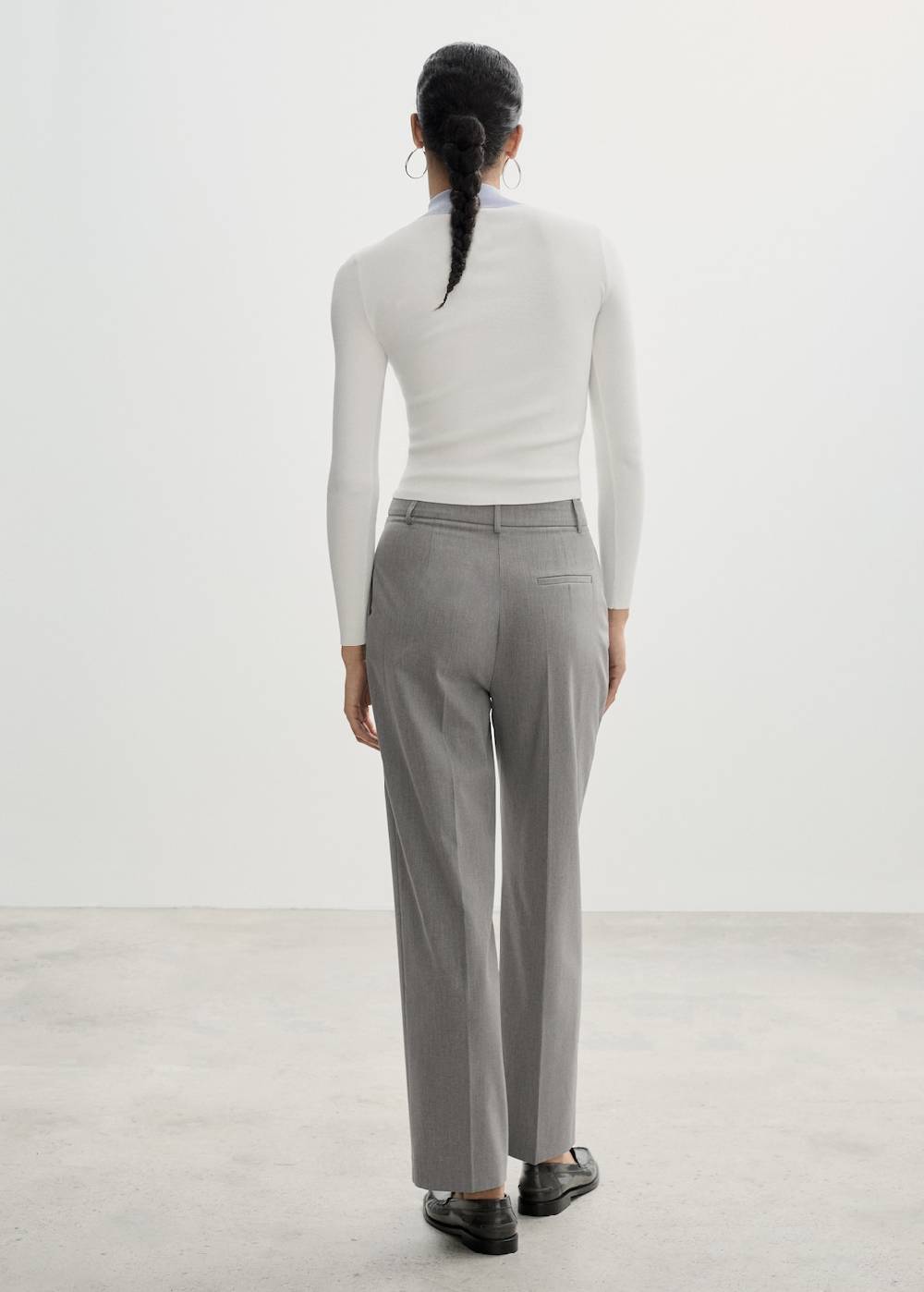 Mango Gerade Bundfaltenhose 2025