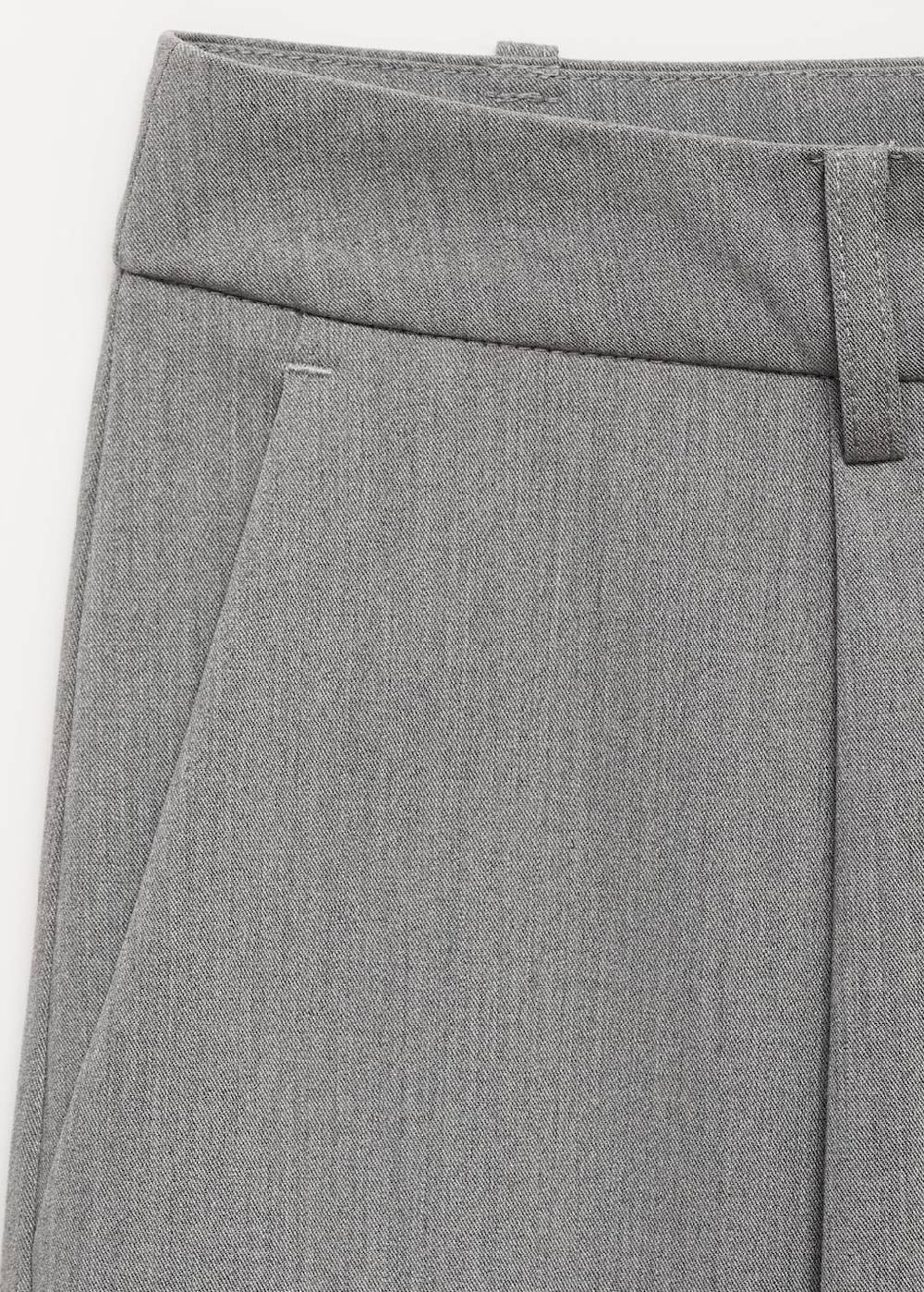 Mango Gerade Bundfaltenhose 2025
