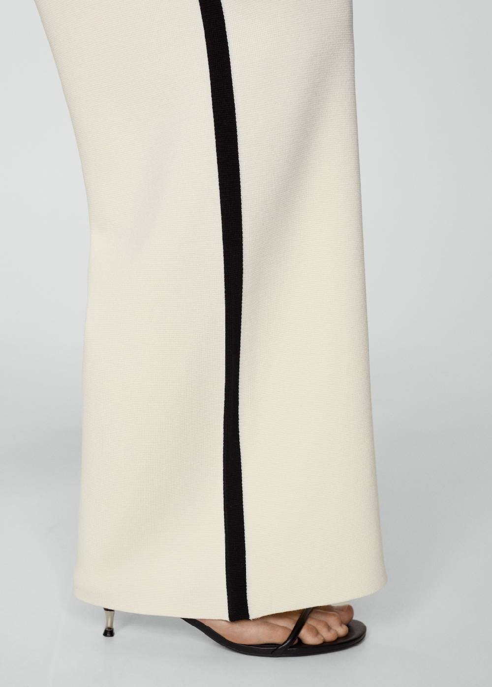 Mango Strickhose mit kontrastierenden Seitenstreifen Fabrik Onlineshop