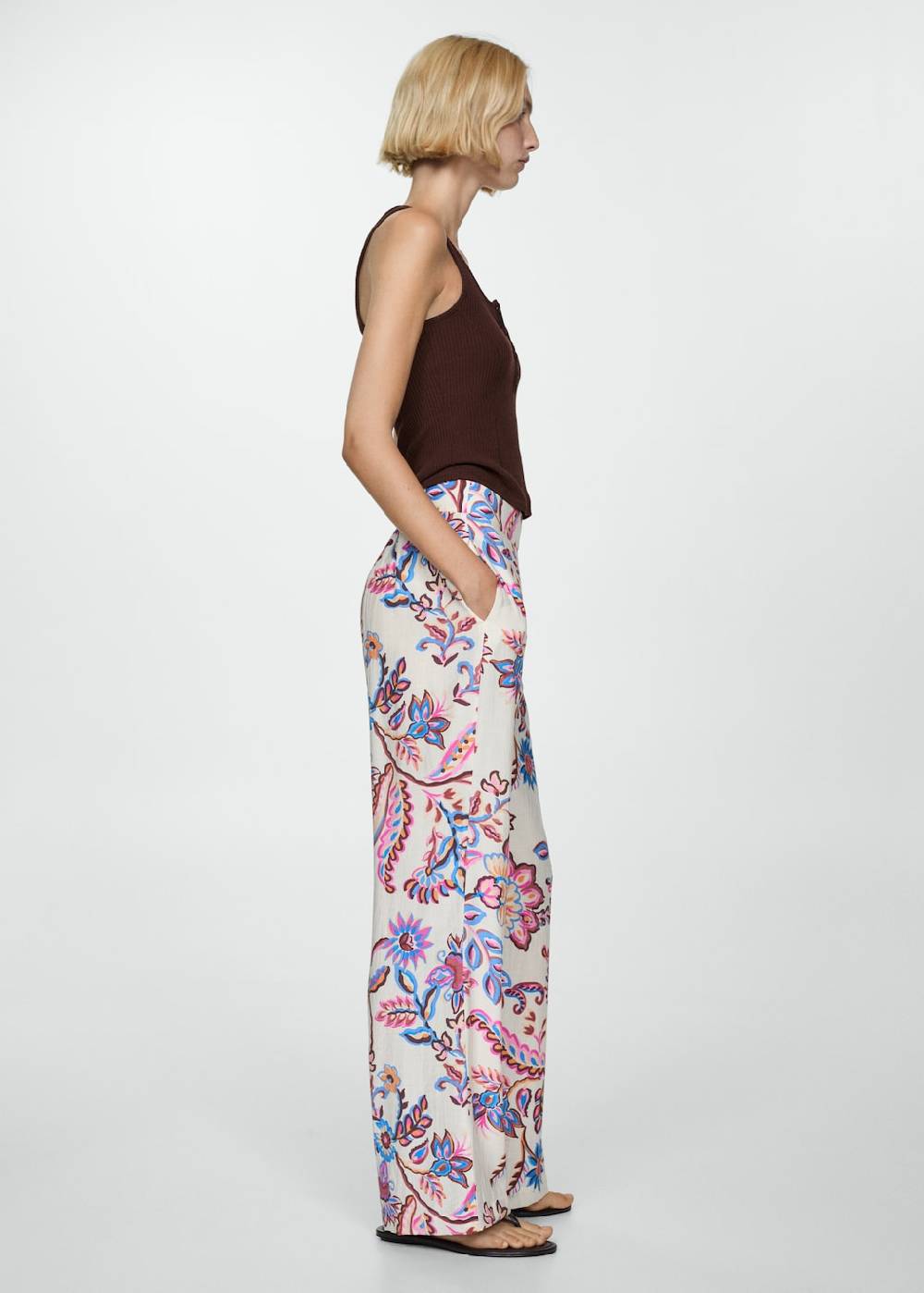 Mango Gerade Hose mit floralem Print Kostenloser Versand