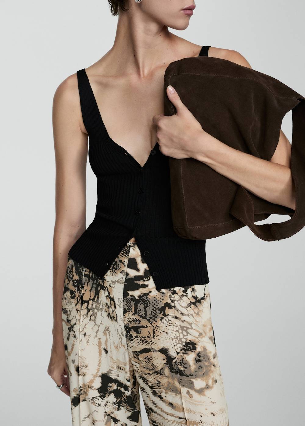 Mango Fließende Hose mit Animal-Print Flash Sale