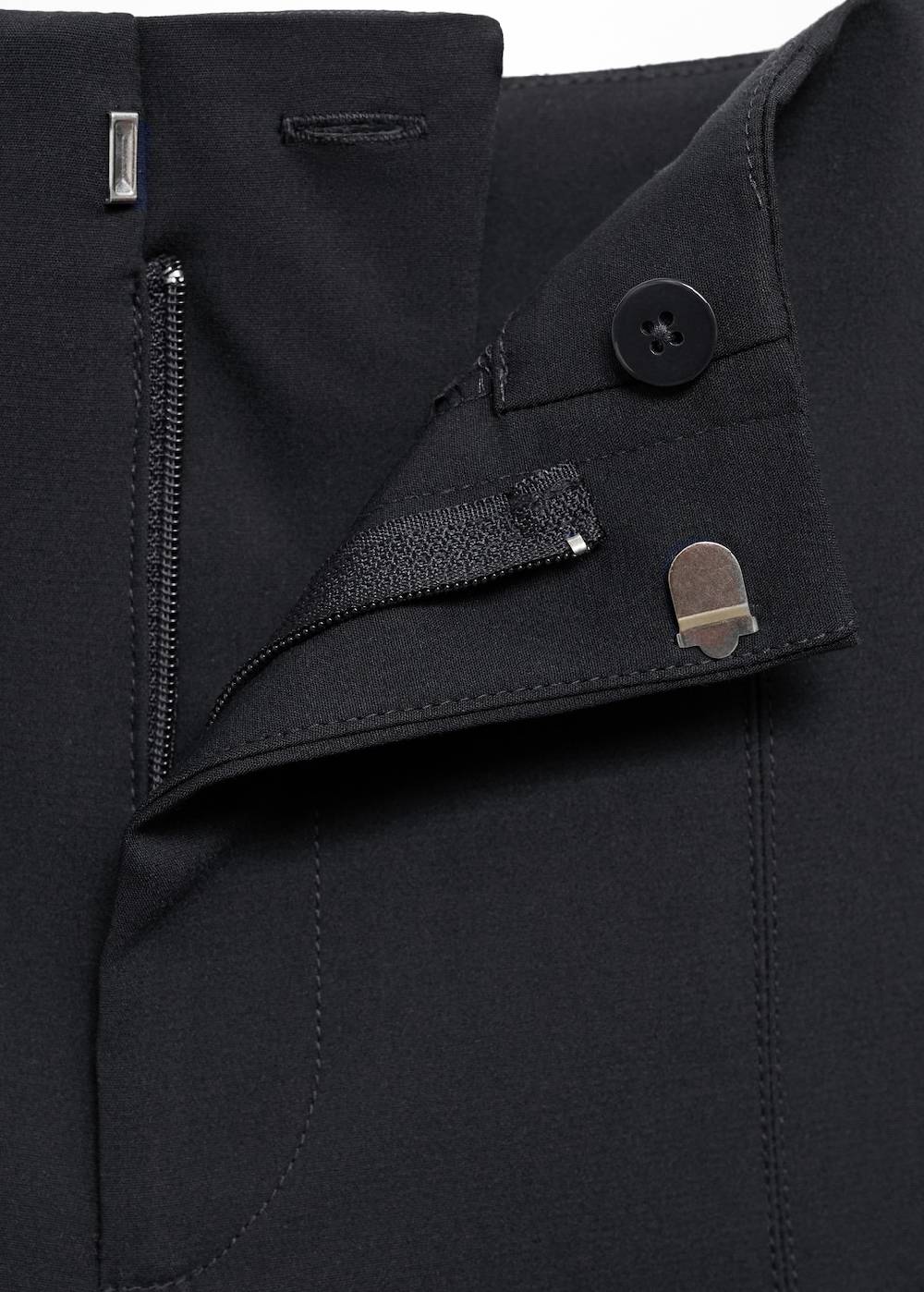 Mango Gerade Shorts mit hoher Taille Lagerräumung