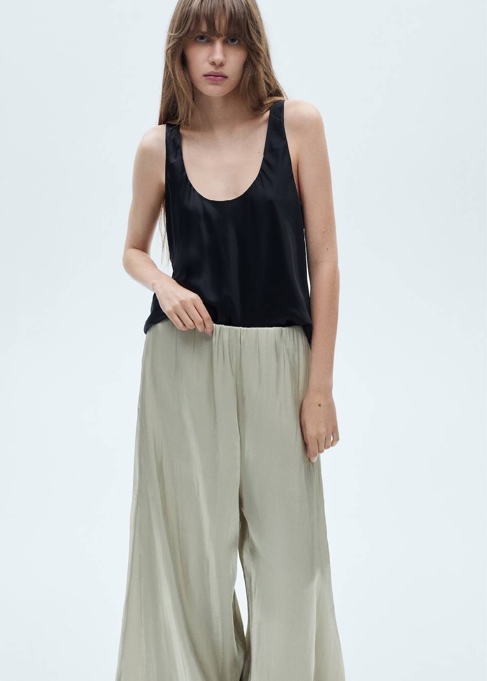 Mango Fließende Satinhose Neueste Mode