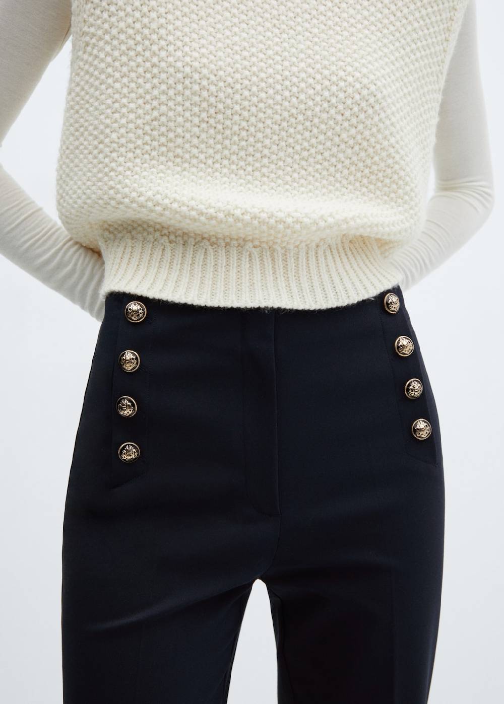 Mango Crop-Hose mit Knöpfen Online Outlet