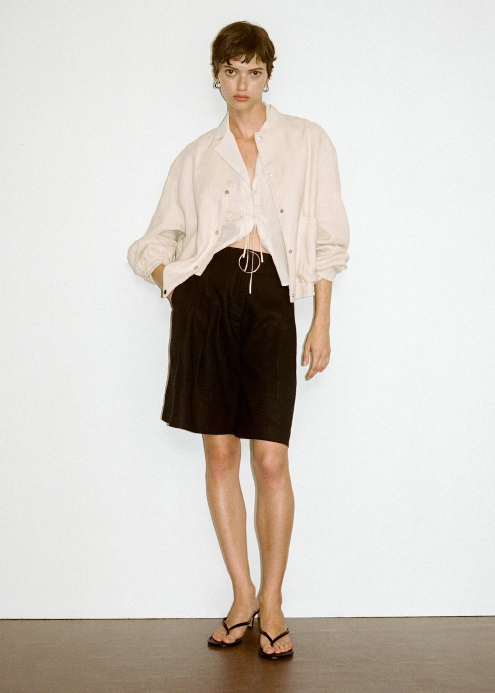 Mango Bermudashorts aus 100 % Leinen mit Gürtel Sonderangebot der Fabrik