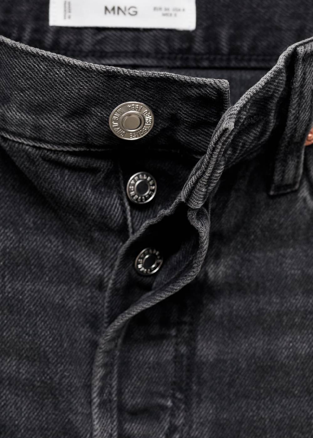 Mango Jeansshorts mit Zierrissen Vierteljährliche Förderung
