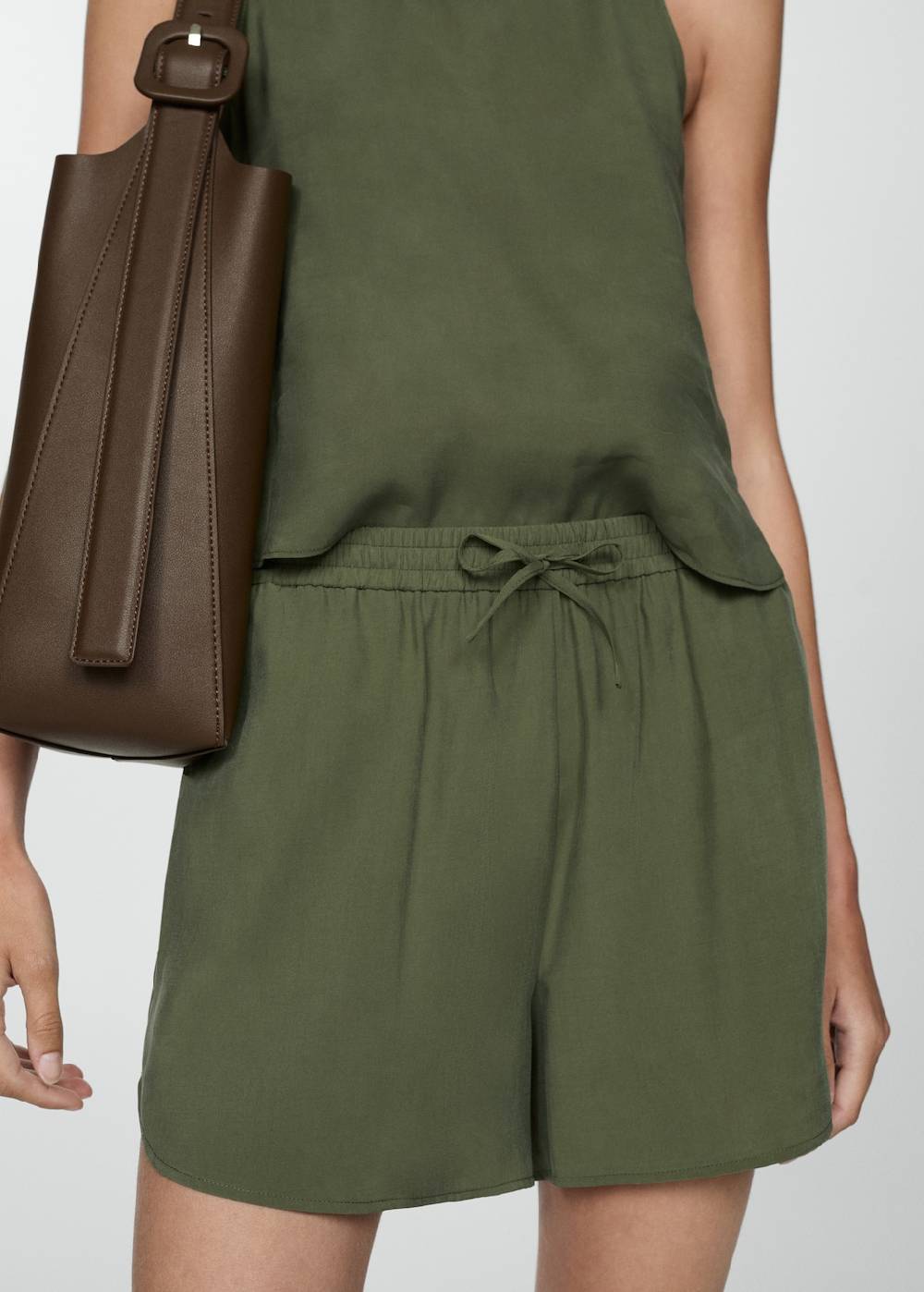 Mango Modal-Shorts mit Schleife Weihnachtsangebot