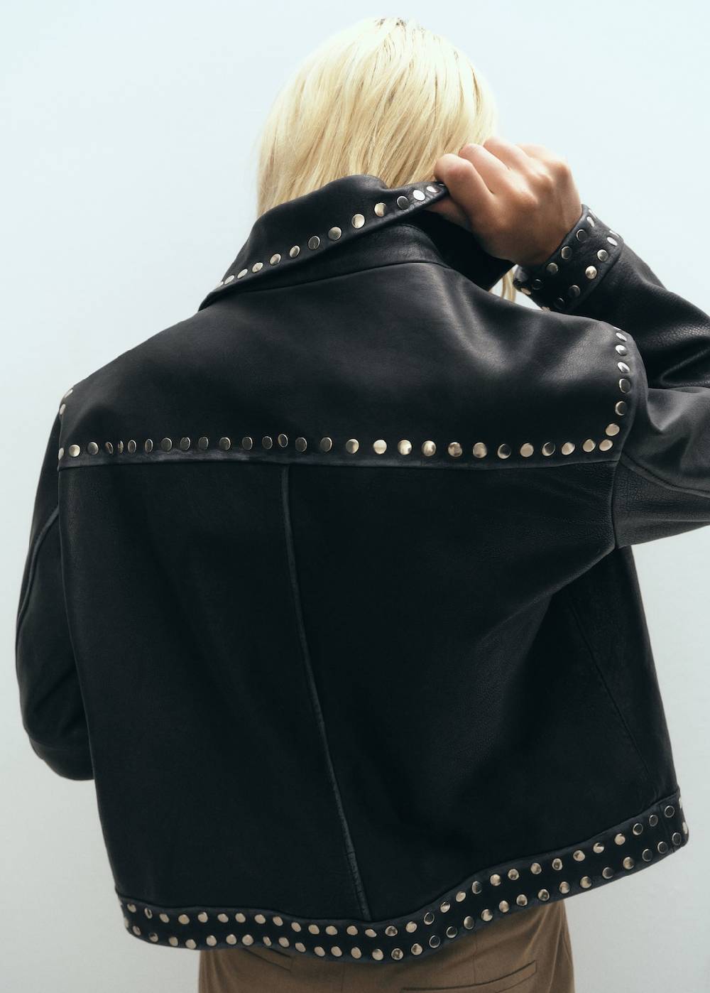 Mango Lederjacke mit Nieten Wochenangebot