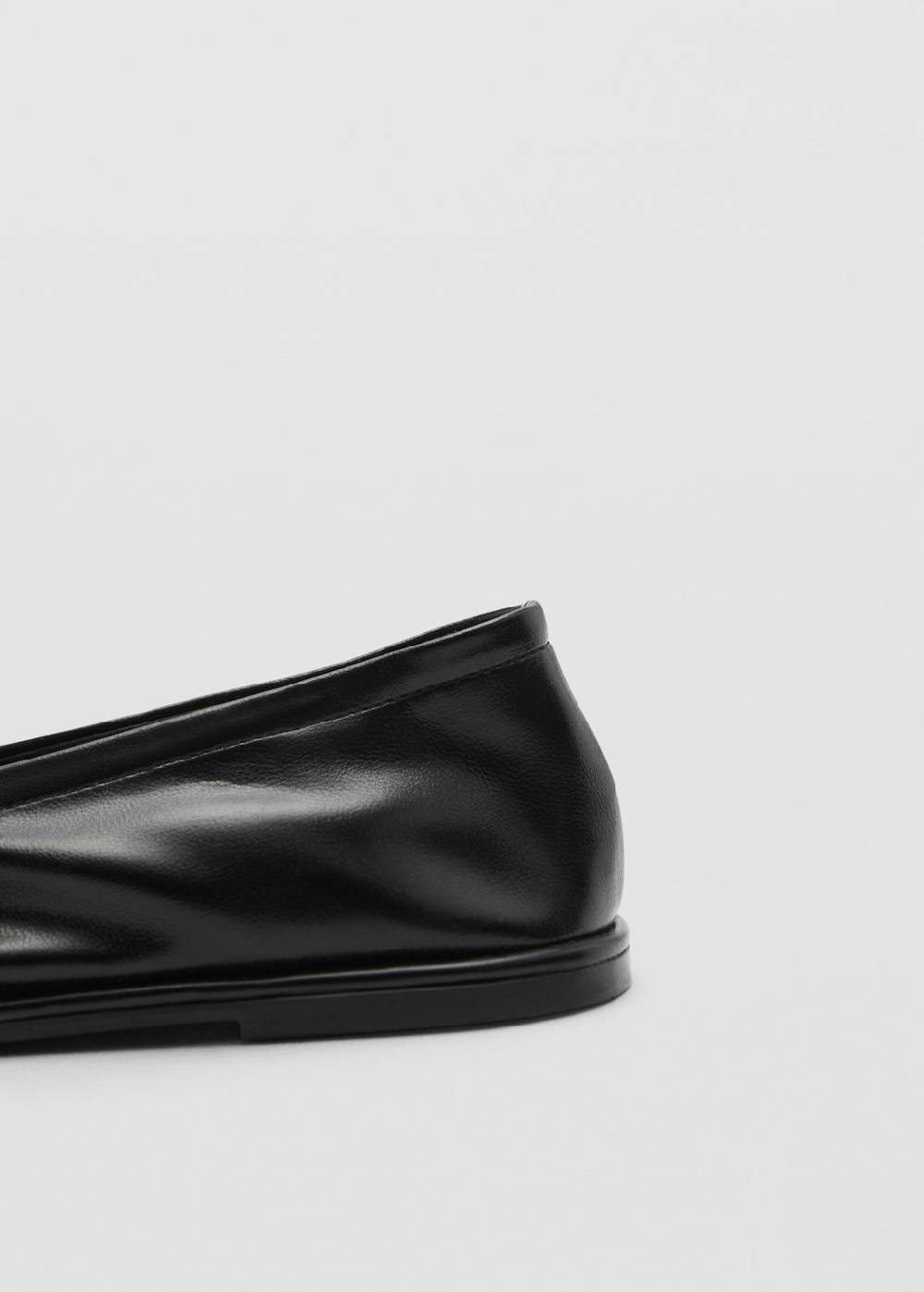 Mango Ballerinas mit runder Spitze und Schnalle Letzter Tag