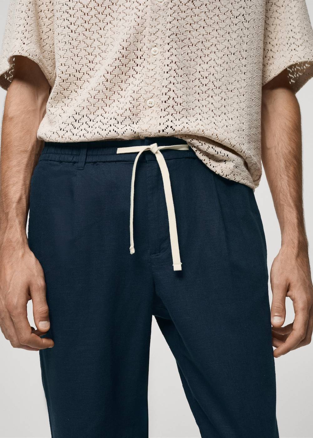 Mango Slim Fit-Leinenhose mit Kordel Valentinstagsangebot