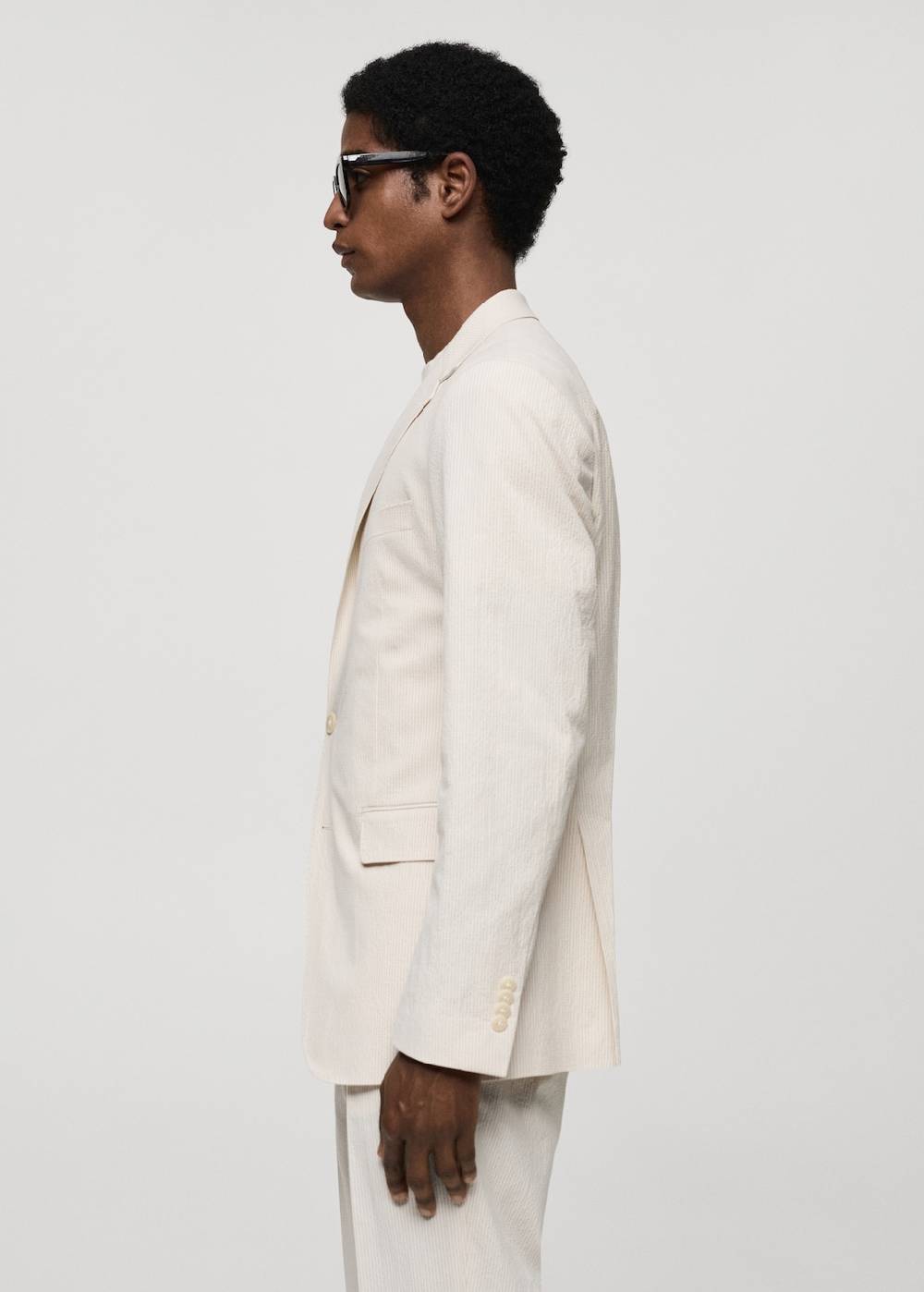 Mango Gestreifte Slim-Fit-Anzugjacke aus Seersucker-Baumwolle Fabrikladen