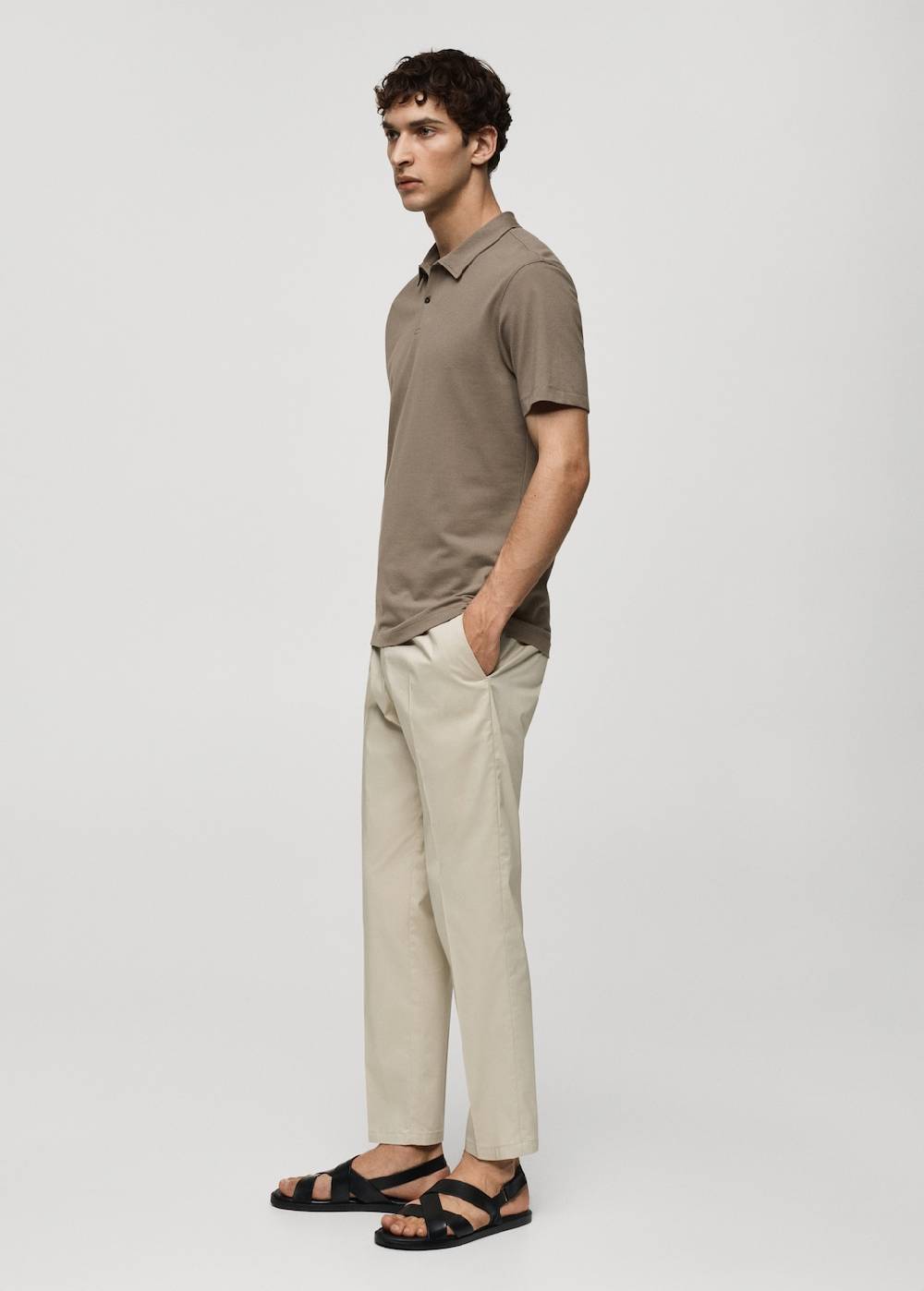Mango Strukturiertes Slim-Fit-Poloshirt aus Baumwoll-Piqué im Angebot