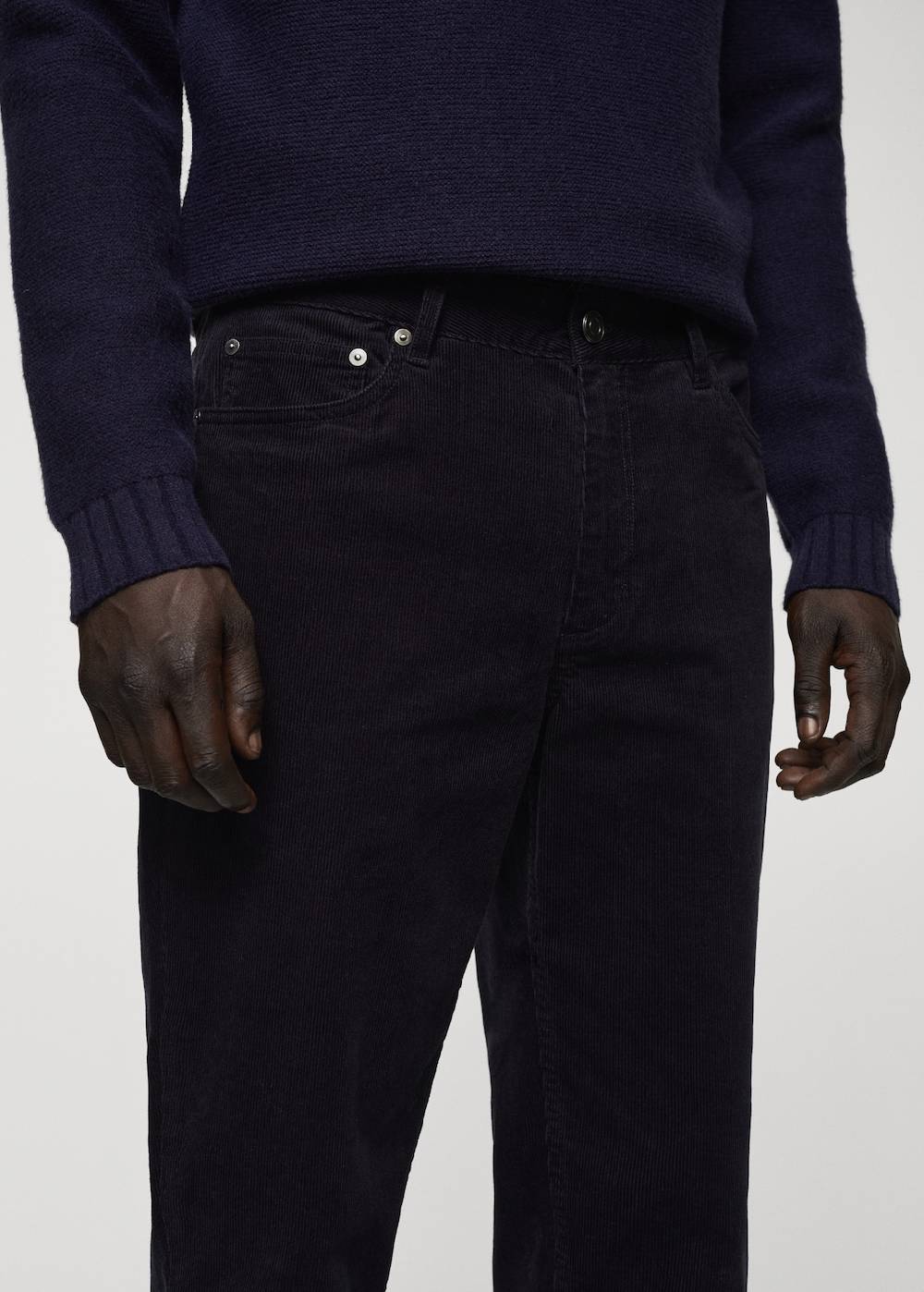 Mango Slim Fit-Feincordhose Cyber Monday