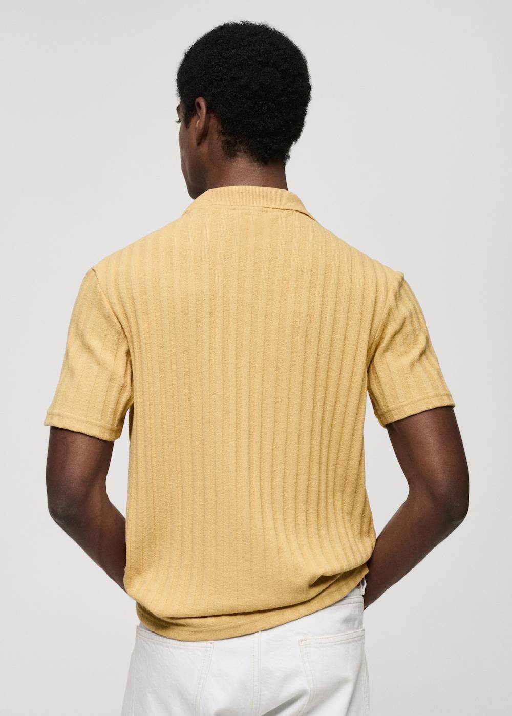 Mango Geripptes Regular-Fit-Poloshirt aus Baumwolle Jubiläumsangebot