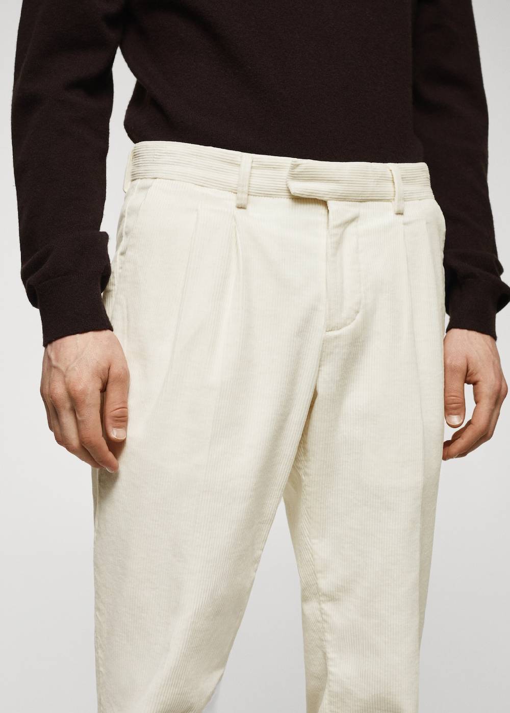 Mango Bundfaltenhose aus Cord Blitzangebot