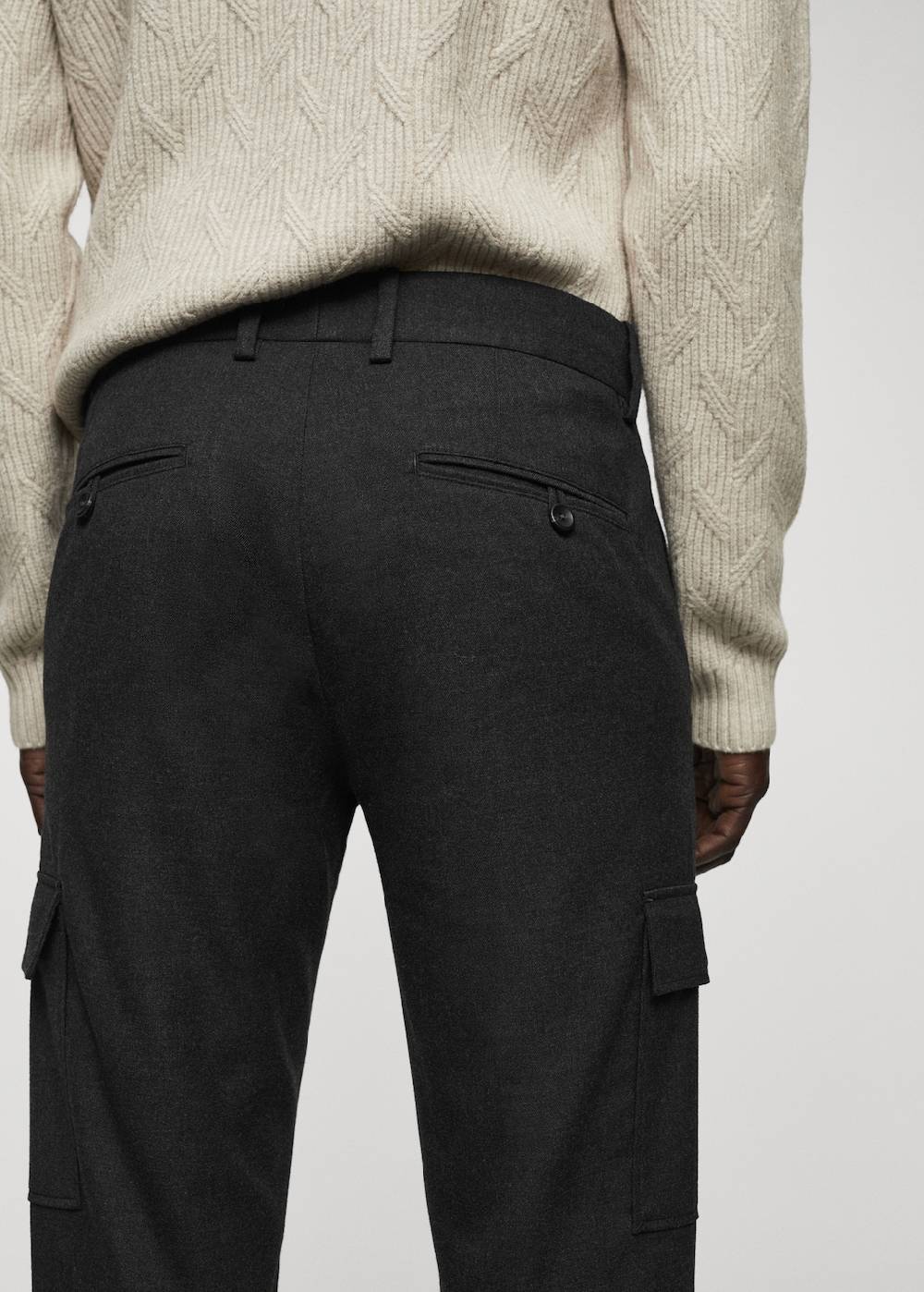 Mango Cargohose mit Bundfalten Neuheiten
