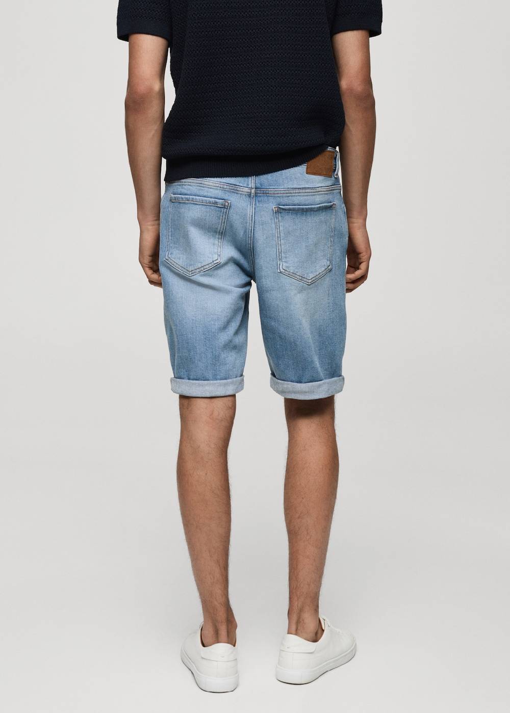 Mango Slim Fit-Jeans-Bermudashorts Kauf eins, bekomm eins gratis