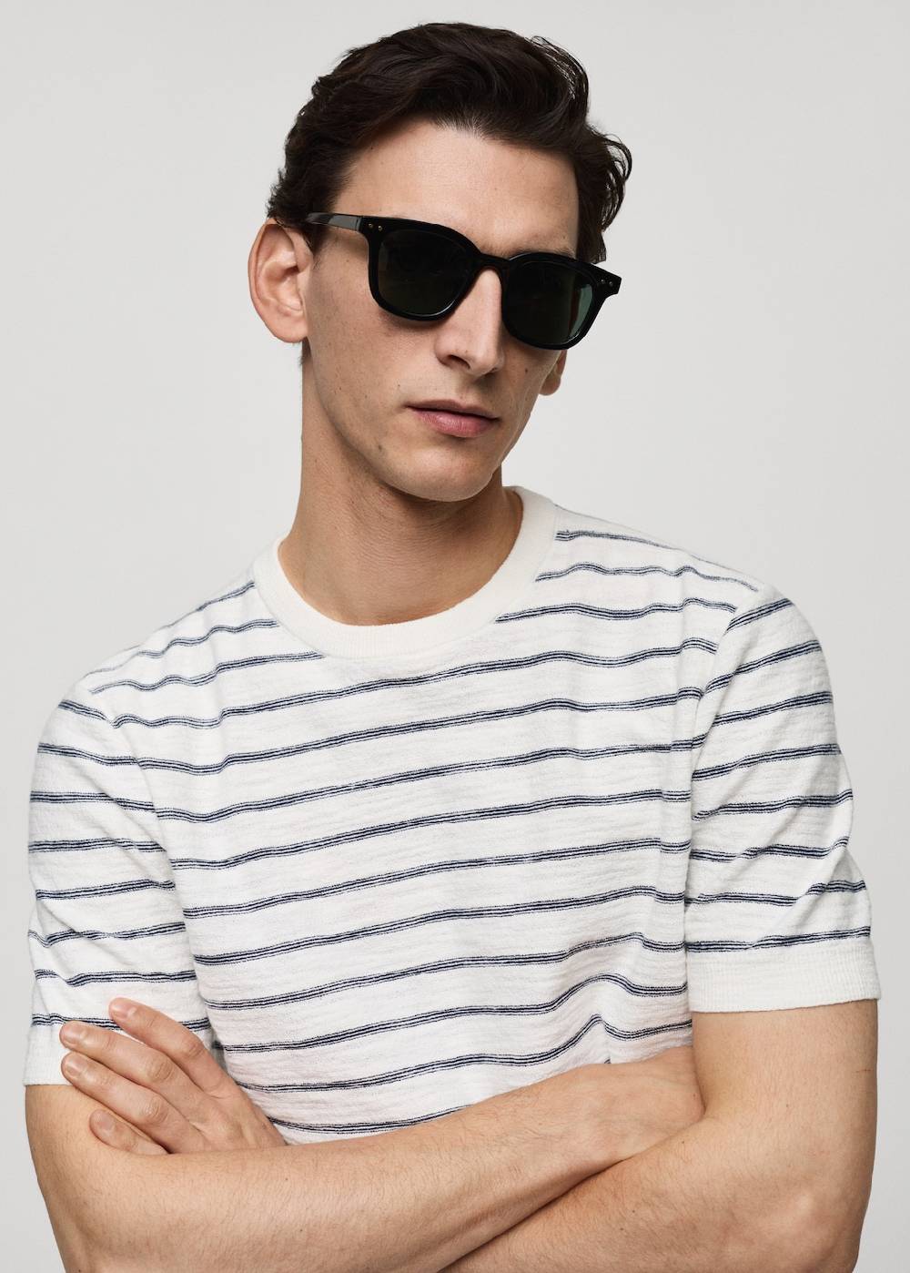 Mango Gestreiftes T-Shirt aus Baumwollstrick Wochenangebot