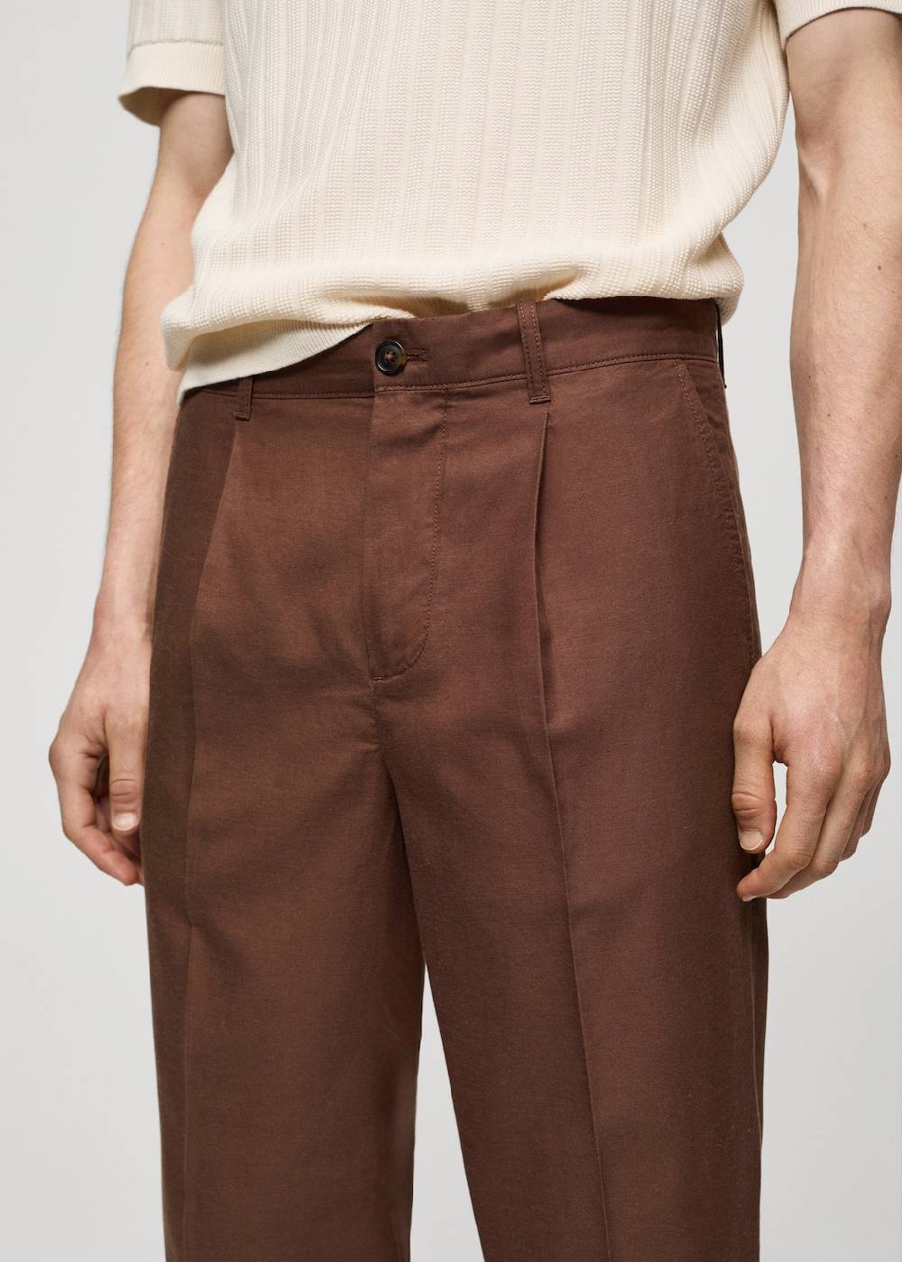 Mango Bundfaltenhose aus Lyocell mit Baumwolle Flash Sale