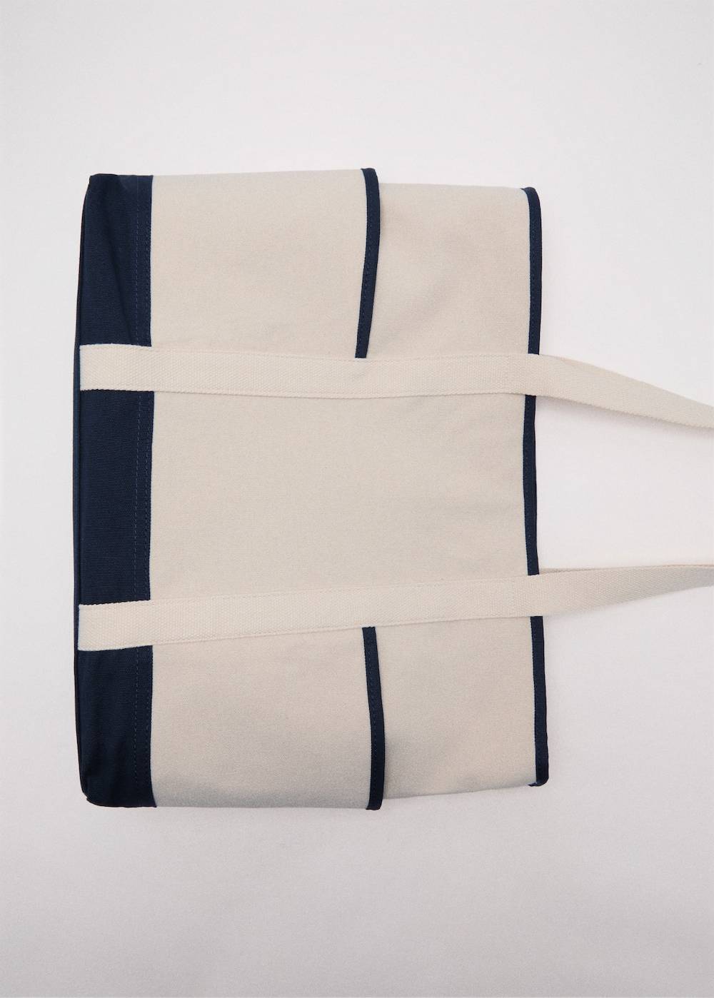 Mango Kontrastierende Tasche aus Canvas mit Baumwolle Im Verkauf
