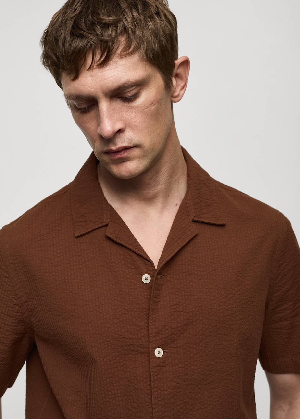 Mango Regular-Fit-Hemd aus 100 % Seersucker-Baumwolle Exklusivangebot
