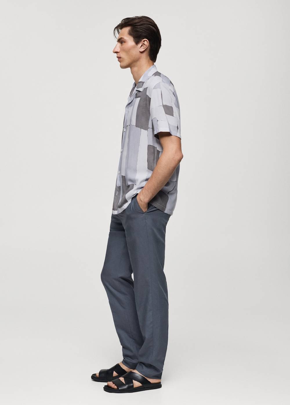 Mango Fließendes Regular Fit-Hemd mit Motiv Muttertagsangebot
