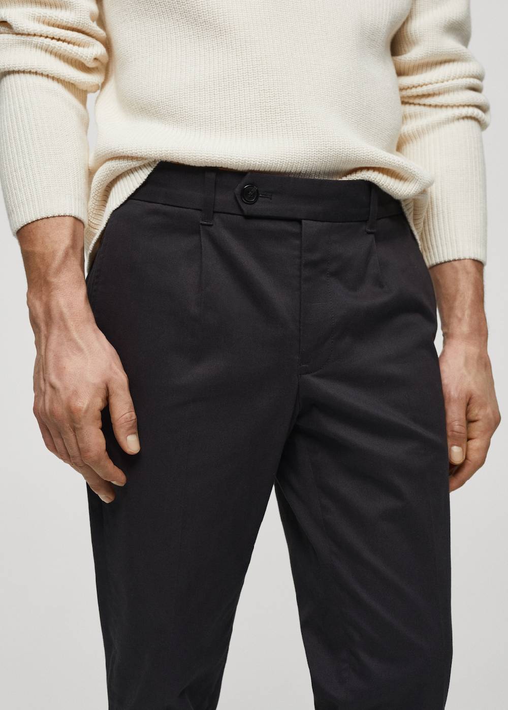 Mango Slim Fit-Bundfaltenhose aus Baumwolle Blitzangebot