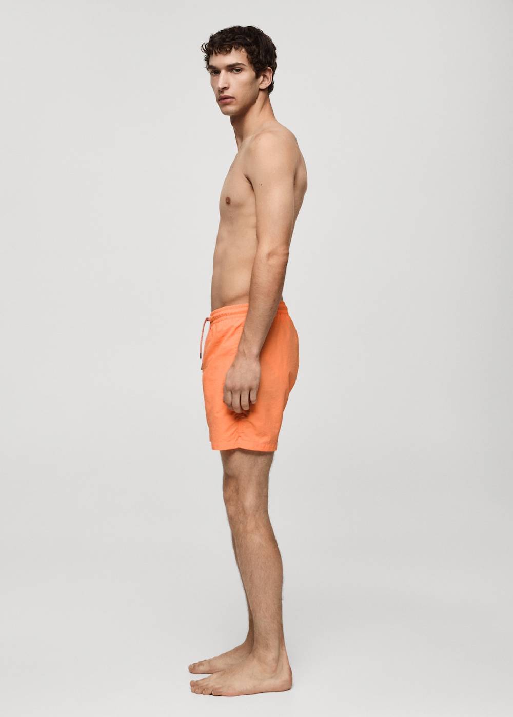 Mango Einfarbige Badeshorts mit Kordelzug Zeitbegrenzte Promotion
