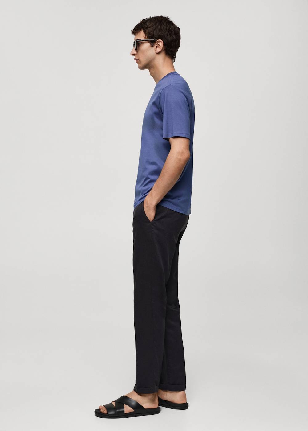 Mango Slim-Fit-T-Shirt aus 100 % Baumwolle Speichern exportieren