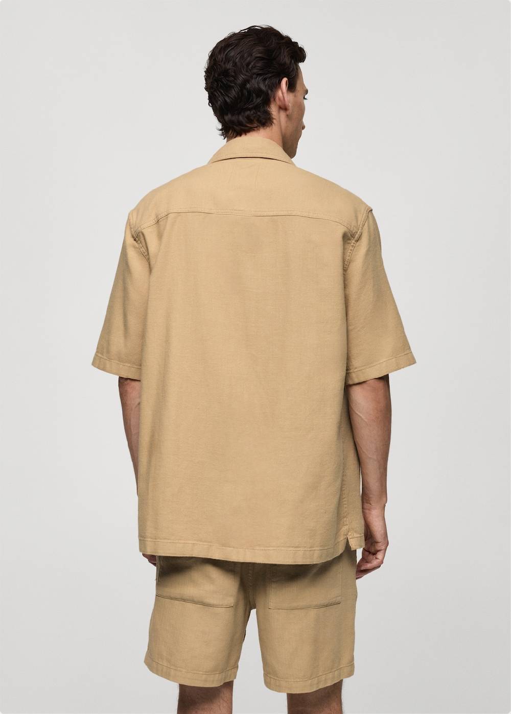 Mango Relaxed Fit-Hemd aus Baumwolle mit Tasche Auslauf
