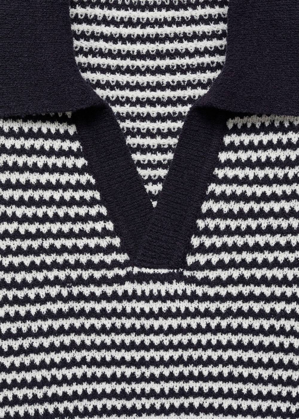 Mango Gestreiftes Stric-Poloshirt mit Kontrastkragen Günstig kaufen