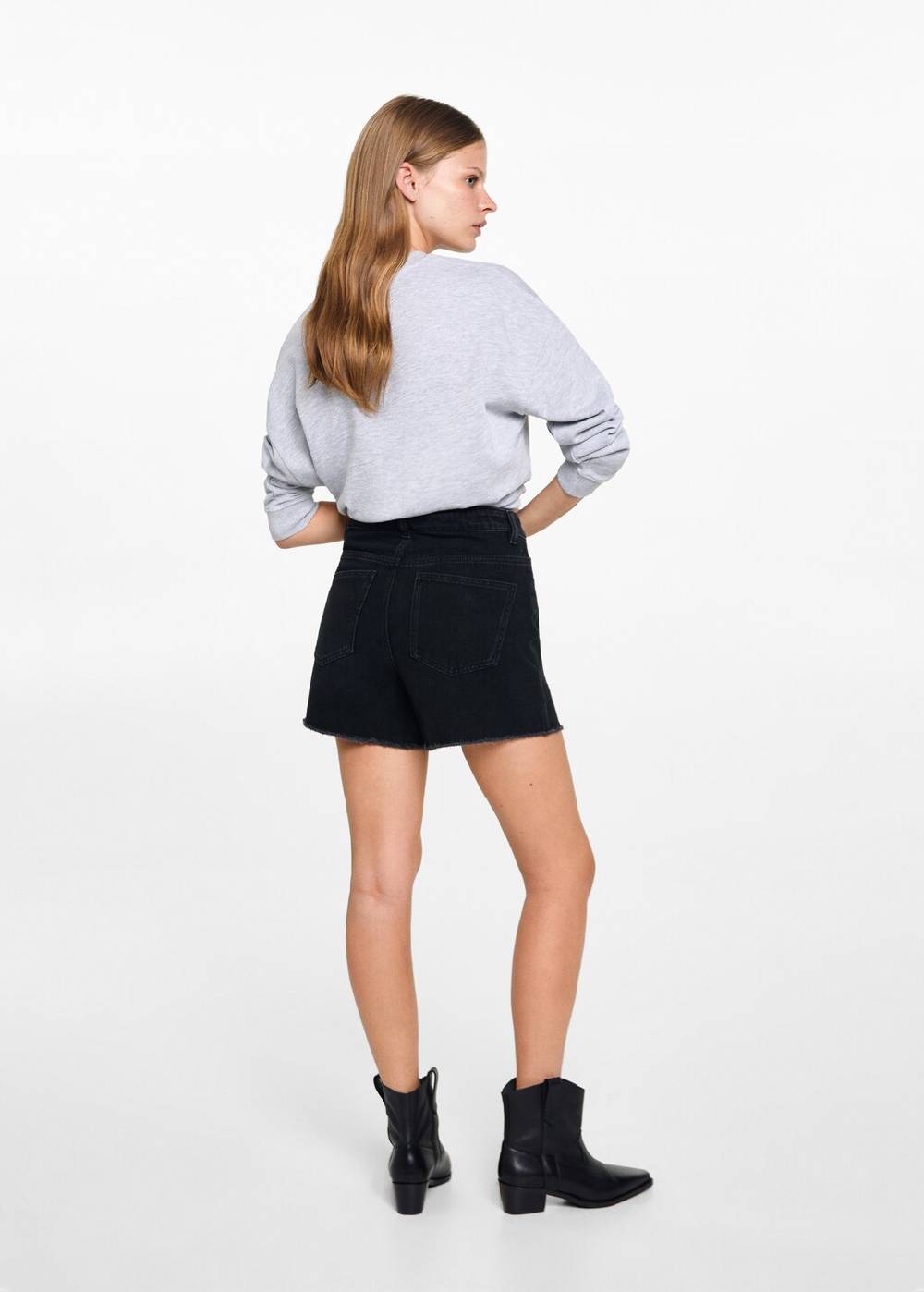 Mango Jeansshorts mit ausgefranstem Saum zollfrei