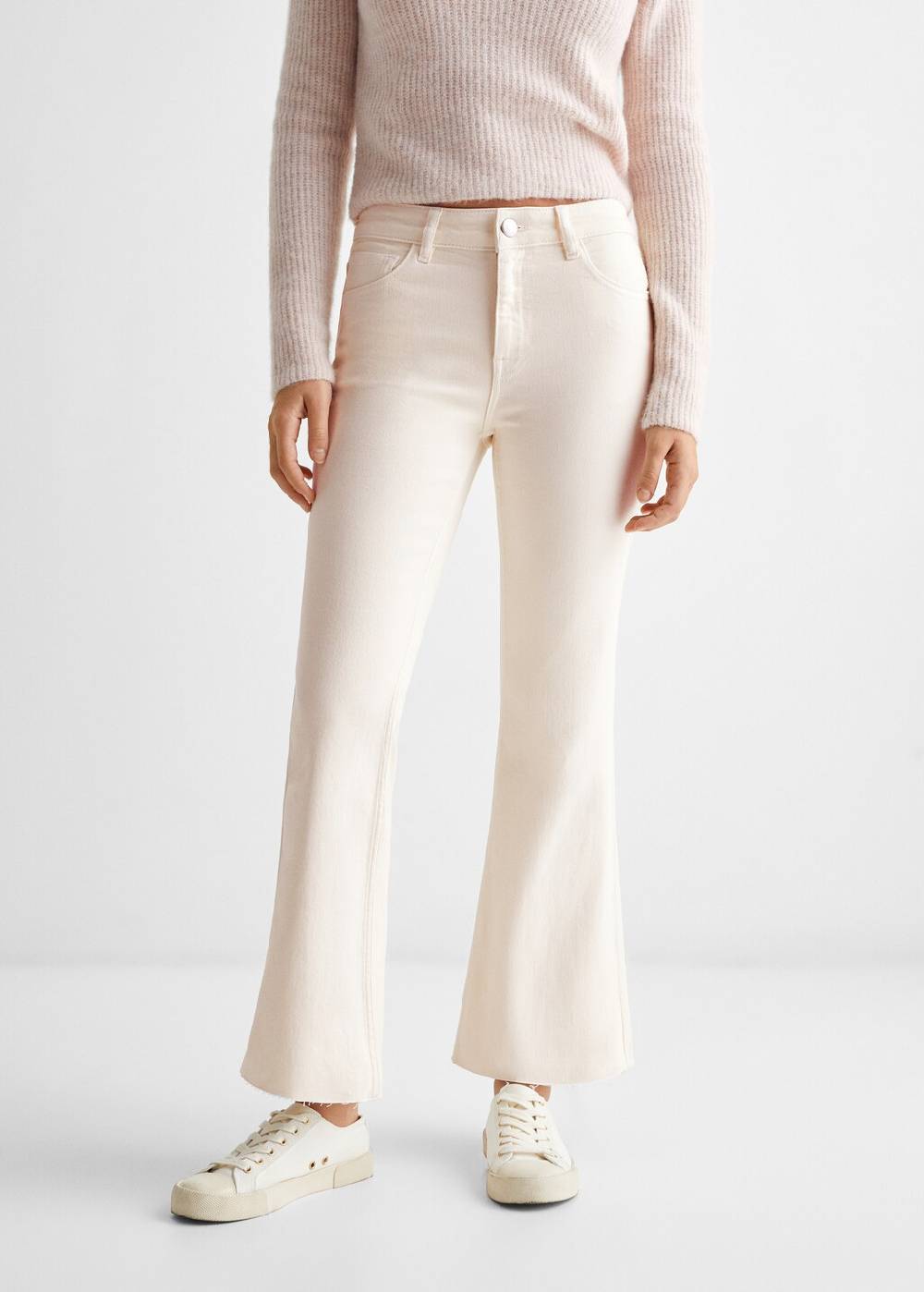 Mango Kurze Flared-Jeans 2025