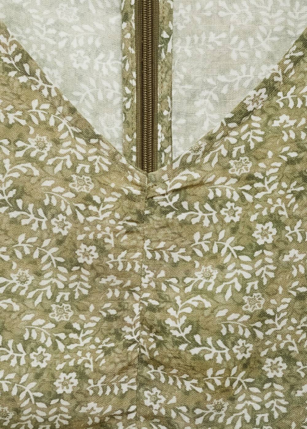 Mango Florales Kleid mit Rüschen Exklusive Angebote