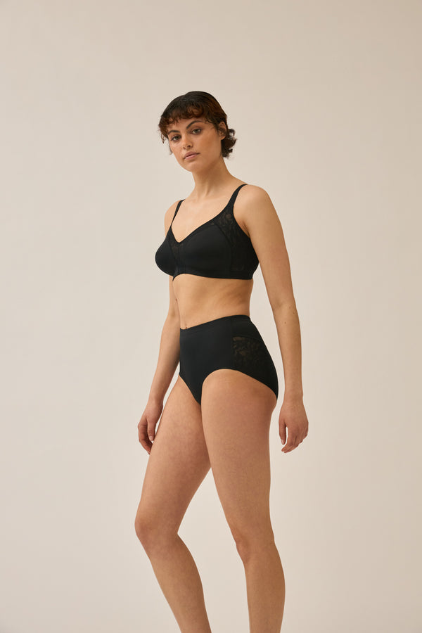 Naturana Minimizer und Side Smoother BH mit Spitze - Schwarz Online Shopping