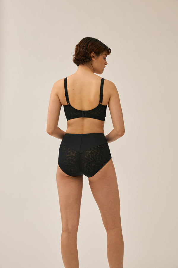 Naturana Minimizer und Side Smoother BH mit Spitze - Schwarz Online Shopping