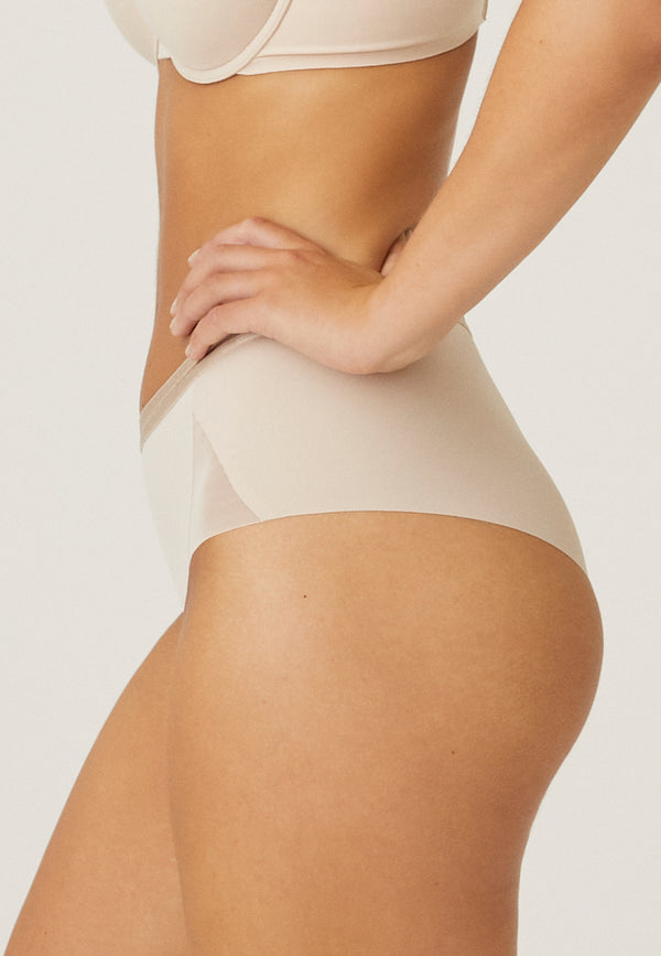 Naturana Clean Cut Panty mit Mesh-Details - Light Beige Neueste Stile