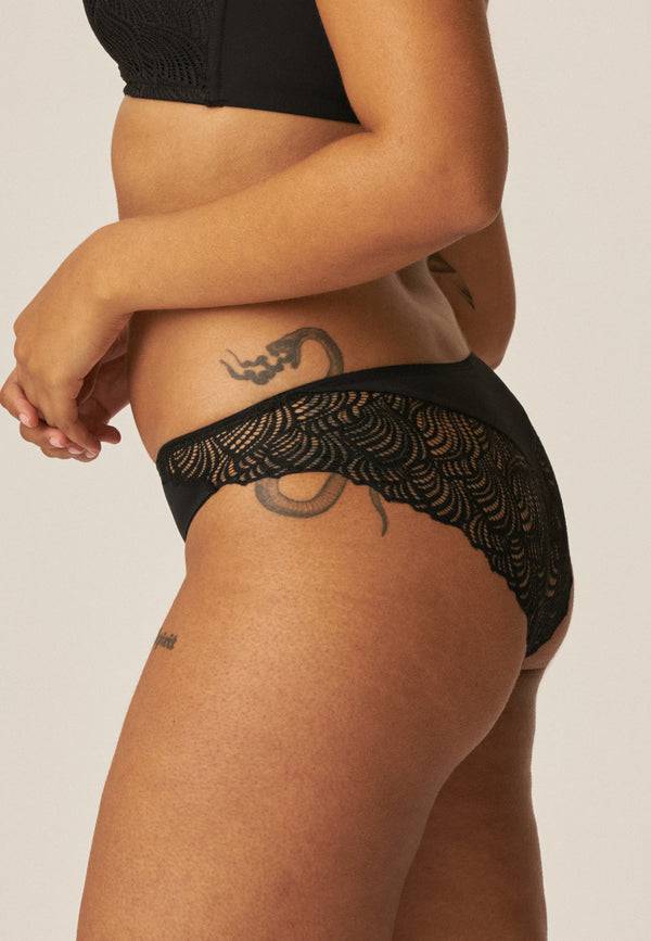 Naturana Slip mit Spitzendetails - Schwarz Bis zu 60% Rabatt